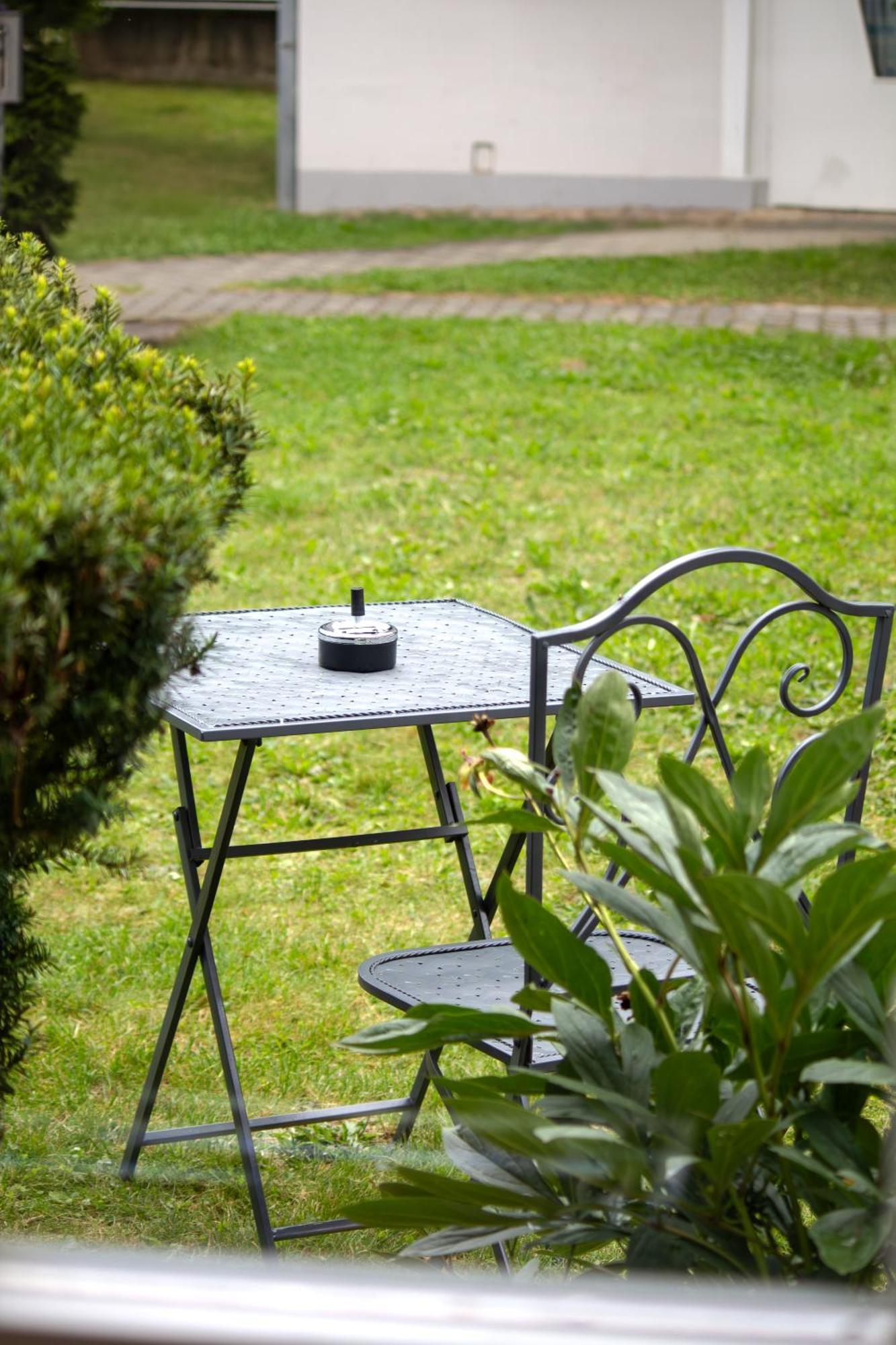Flat Bull Appartement Mit Garten Sankt Lorenzen bei Knittelfeld Exteriér fotografie